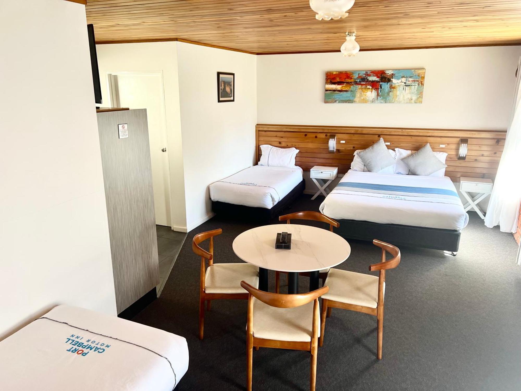 Port Campbell Motor Inn Екстериор снимка